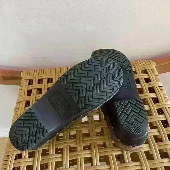 Sanita Clogs with Scandinavian embellishments - Picture 4 of 7